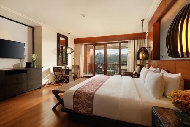 Premier Deluxe Room with Bathtub and Free Daily Resort Activities