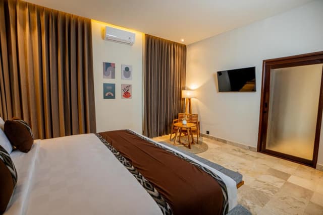 Deluxe Double or Twin Room with Pool View