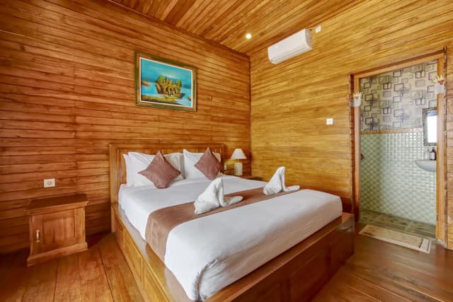 Deluxe Double Room with Balcony and Sea View