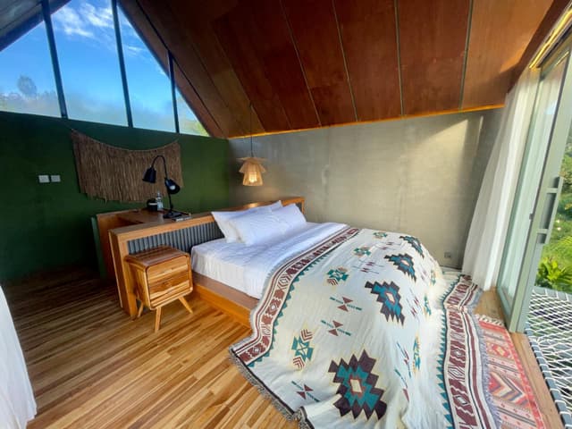 1 Bedroom Cabin with Outdoor Bathtub – Mountain View