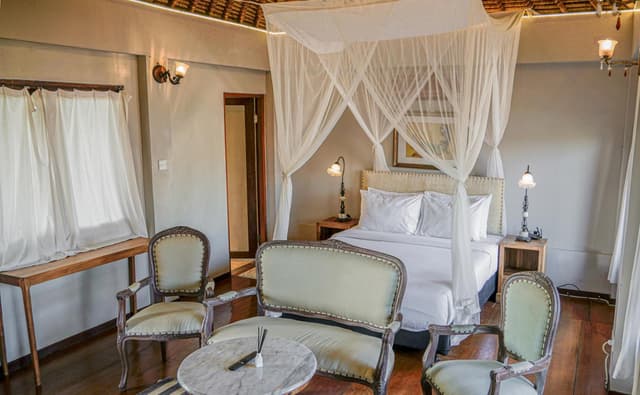 King Room with Pool View