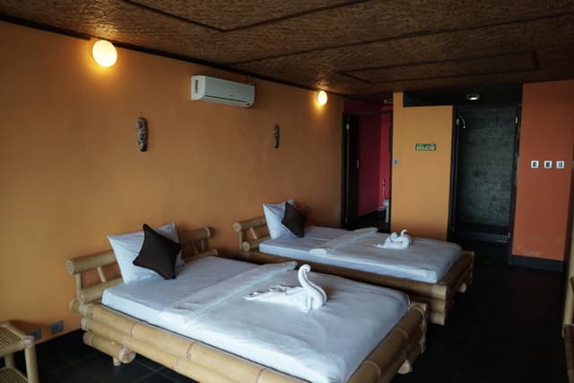 Room Bamboo 1