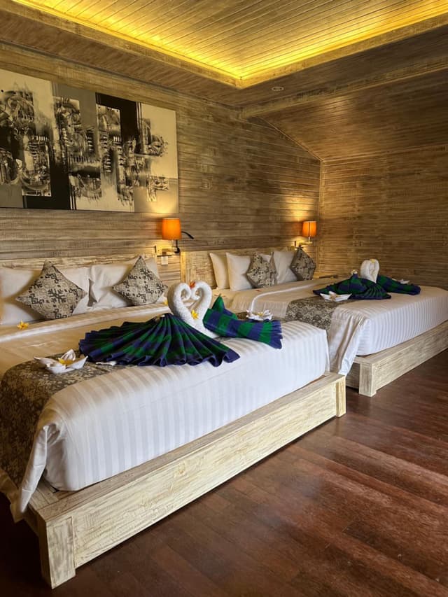 Deluxe Family Room