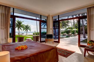 Villa - Beach Front