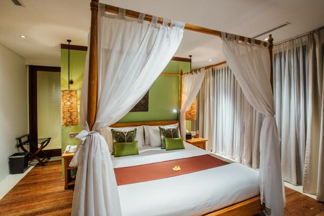 Puri Awani Four-Bedroom Villa with Private Pool and Free Return Airport Transfer