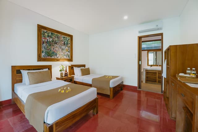 Twin Room with Balcony