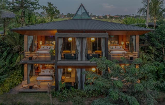 Grand Deluxe Balcony with Biohacking Treatment