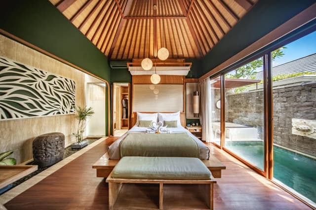 Royal One Bedroom Villa with Private Pool & Jacuzzi