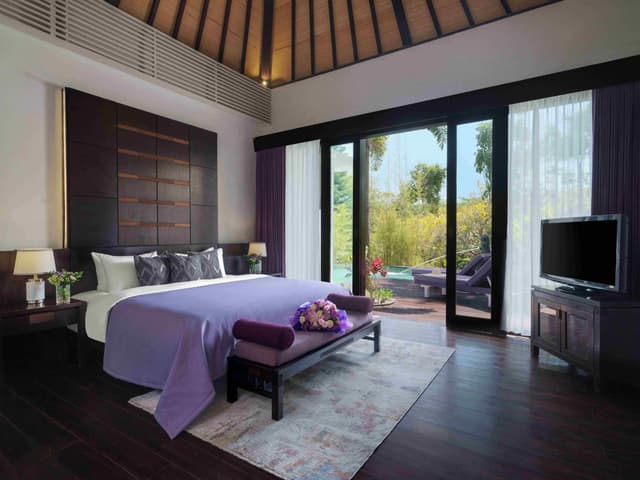 Suite with Private Pool