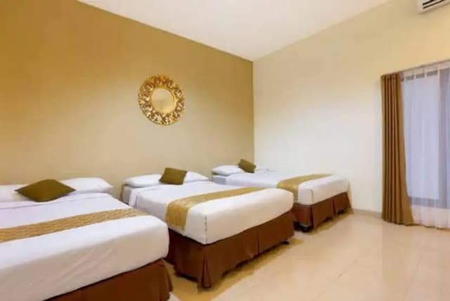 Triple Room with Private Bathroom