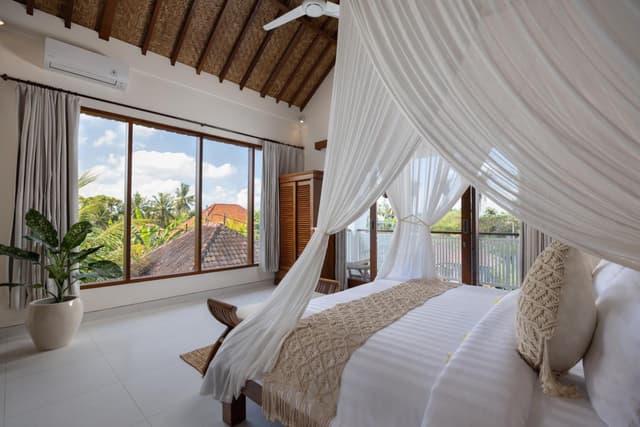 Superior Villa