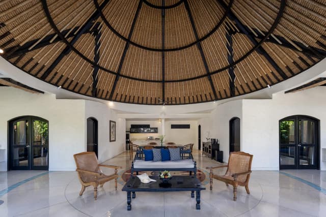 Six-Bedroom Villa (Connecting Villas) with Private Pool and Bathtub