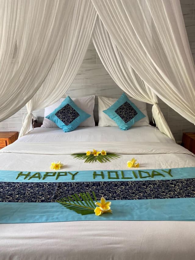 Deluxe Bungalow with Pool View