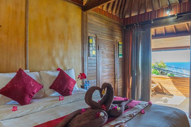 Double Room with Balcony and Sea View