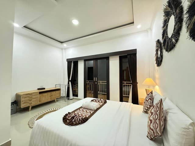 Double Room with Private Bathroom