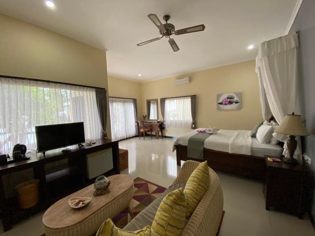 Bungalow with Sea View