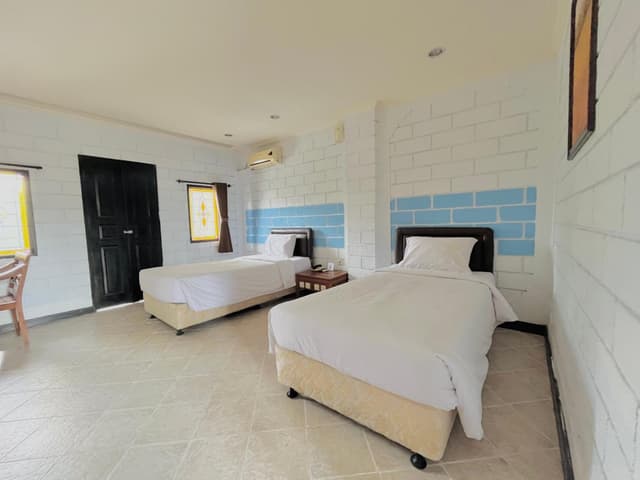 Deluxe Twin Room