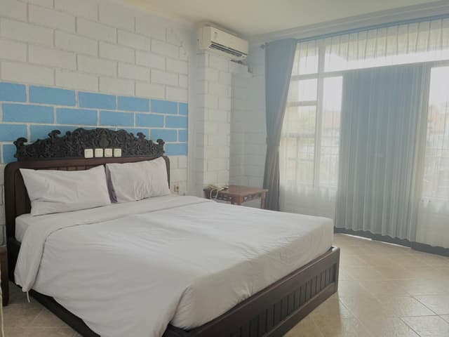Deluxe Double Room with Balcony