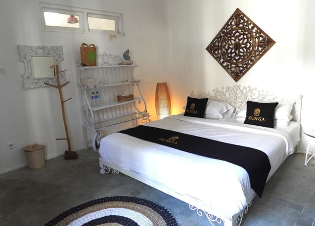 Standard Queen Room