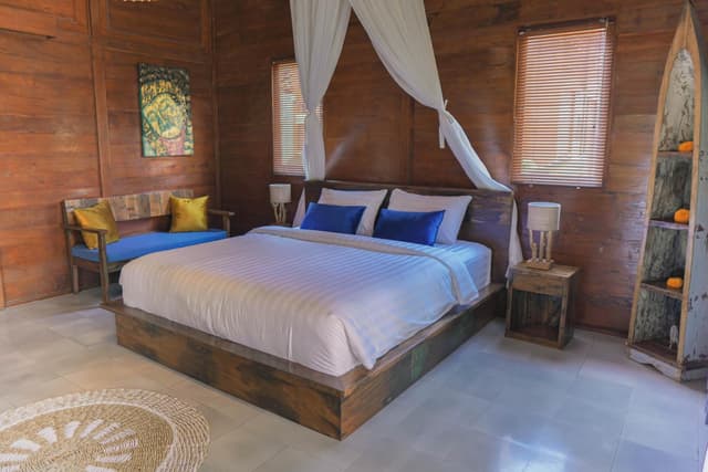 Deluxe Bungalow