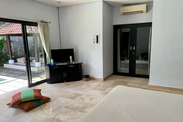 One-Bedroom Villa