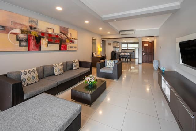 Three-Bedroom Suite - Kids Eat Free