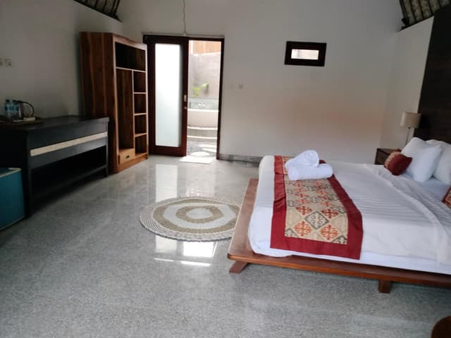 King Room With Pool View