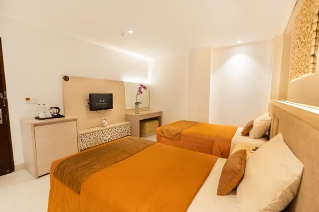 Deluxe Twin Room