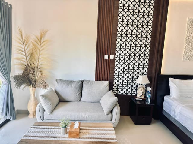 Deluxe King Suite