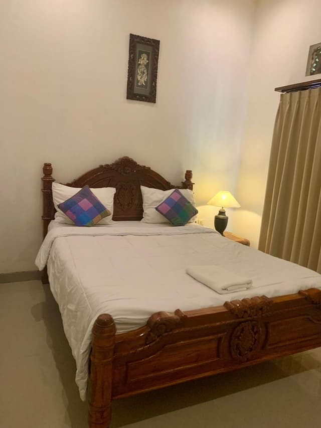 Deluxe Room (2 Adults + 1 Child)
