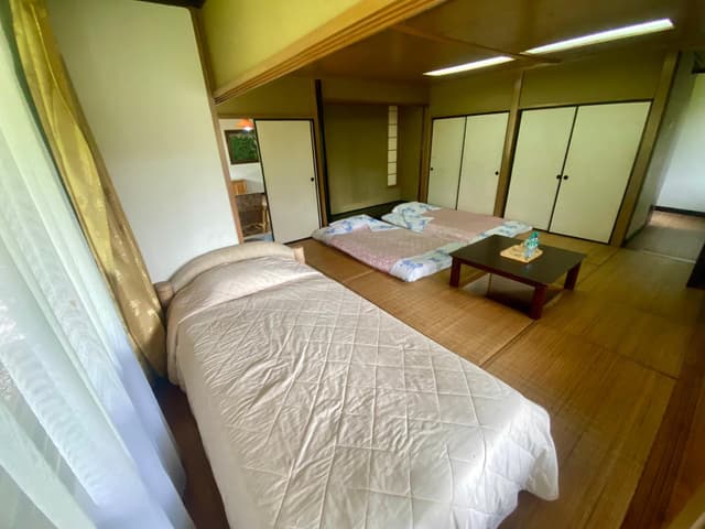 Suite with Mountain View