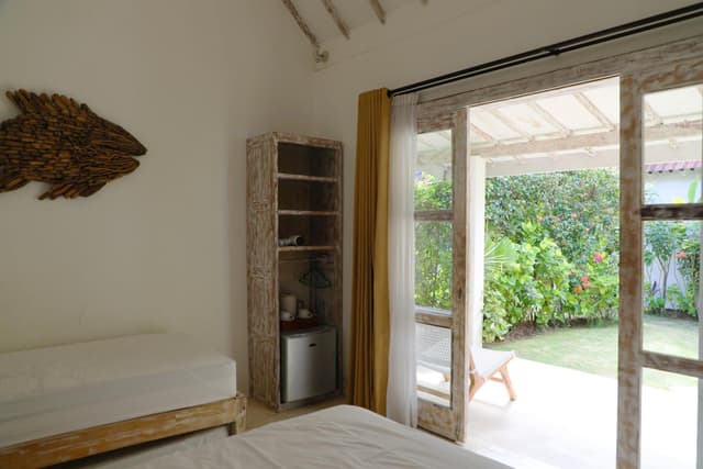 Bungalow with Garden View