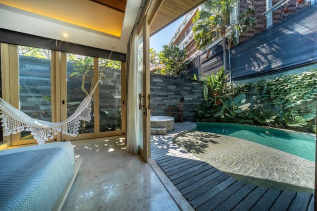 Smart One-Bedroom Villa With Private Pool & Jacuzzi – Active Neighborhood Location