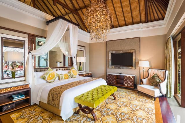 The Strand Villa, 1 Bedroom Villa, 1 King, Oceanfront, Private Pool with Complimentary Airport Transfer