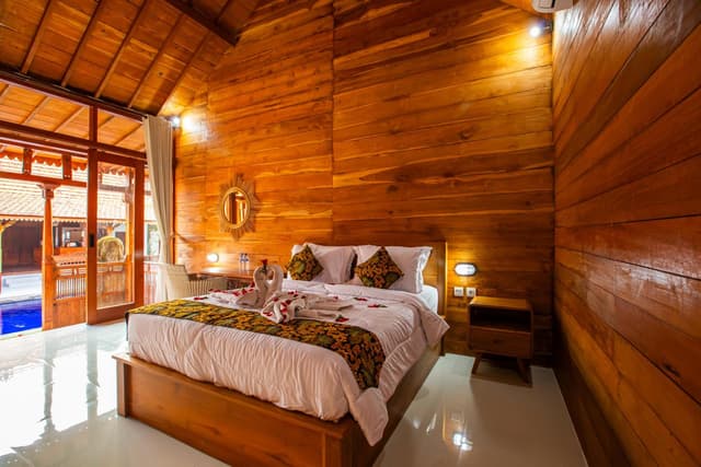 King Room with Pool View
