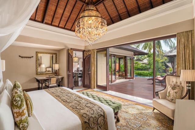 Lagoon Villa, 1 Bedroom Villa, 1 King, Lagoon access,  Private Pool with Complimentary Airport Transfer