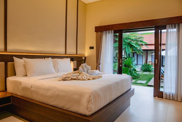 Standard King Room