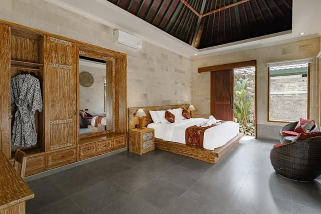 One-Bedroom Villa with Pool View