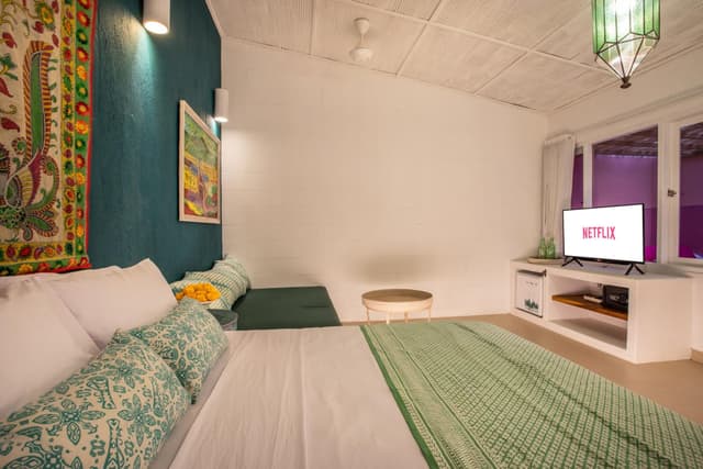 Cozy Room 6