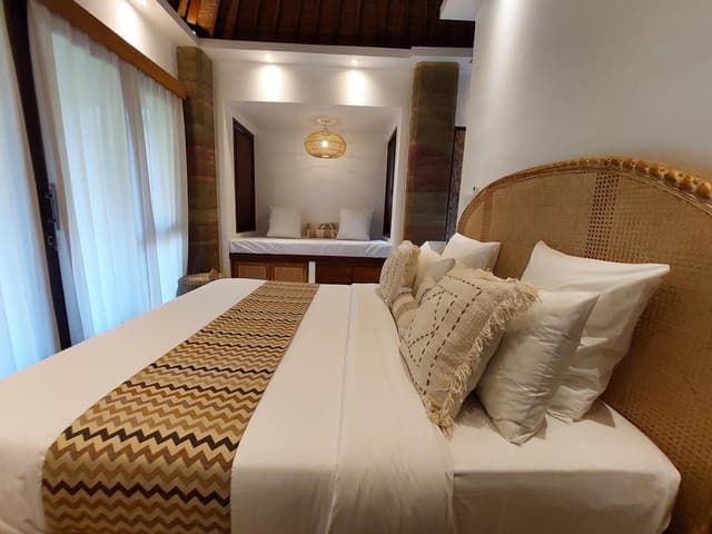 Suite with Garden View