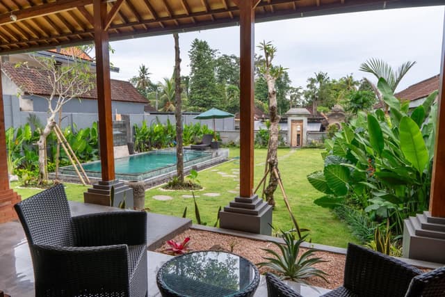 Suite with Pool View