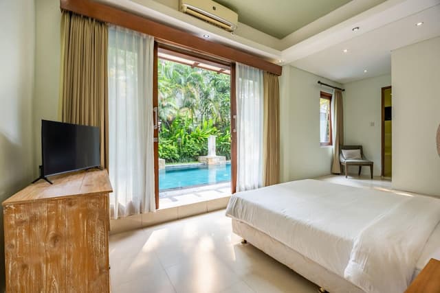 Suite Plus Room with Pool Access