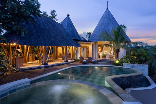 Luxury Royal Private Pool Villa with Jacuzzi