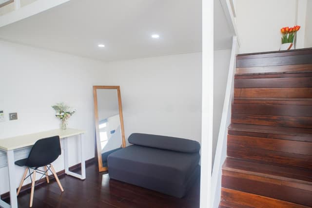 Studio - Split Level