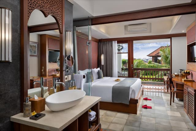 Deluxe Room - Free 1 time Lunch