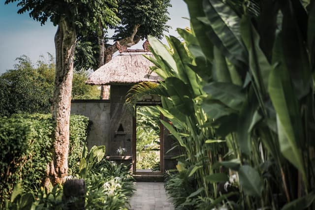 One Bedroom Pool Villa with Free Spa