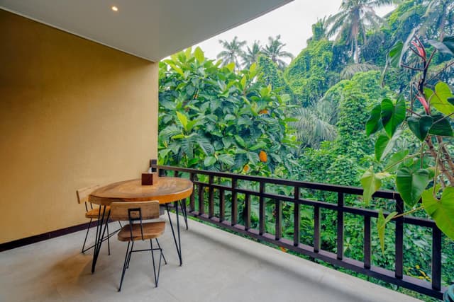 Two Bedroom Royal Family Jungle View