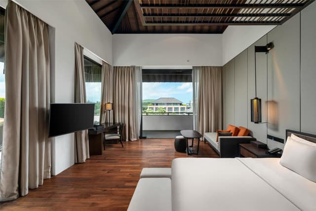 Studio Suite with Garden View