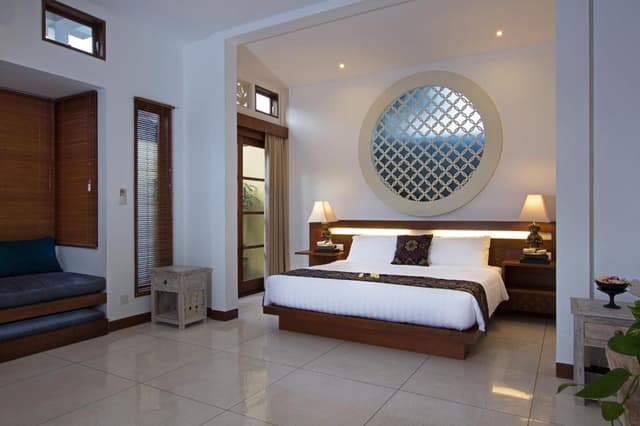 Superior King Suite