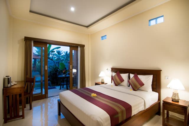 Double Room with Pool View
